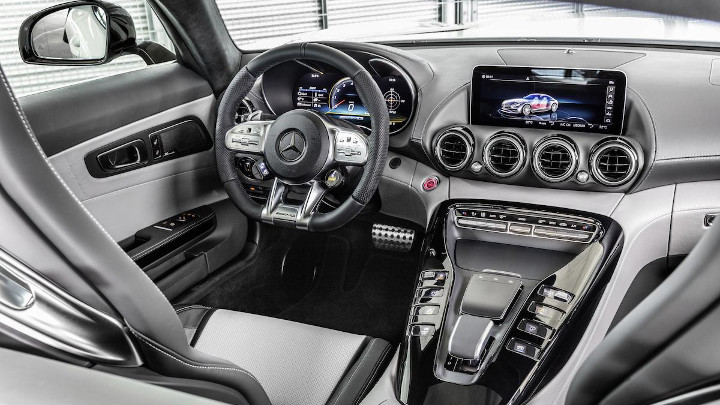 MERCEDES-AMG GT 2019 interieur